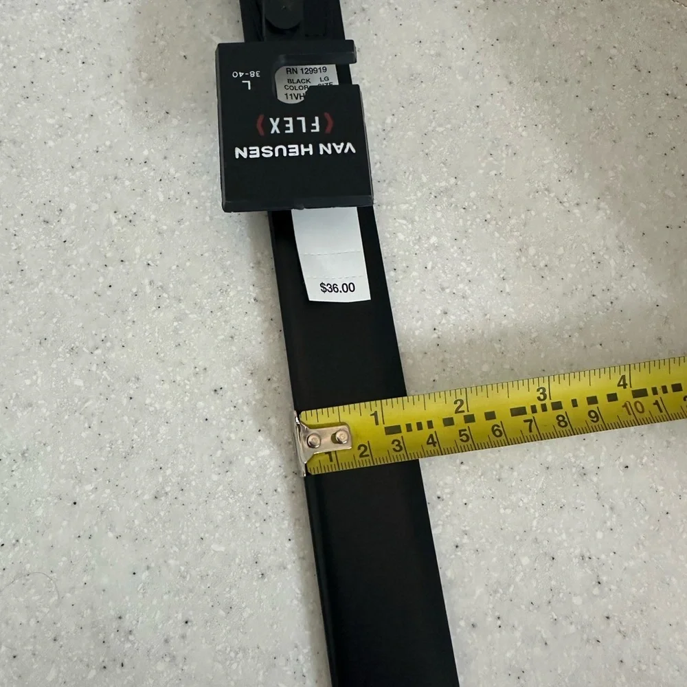 NWT Van Heusen FLEX Black Belt Sleek Minimalist Design. Men’s Large size 38-40z